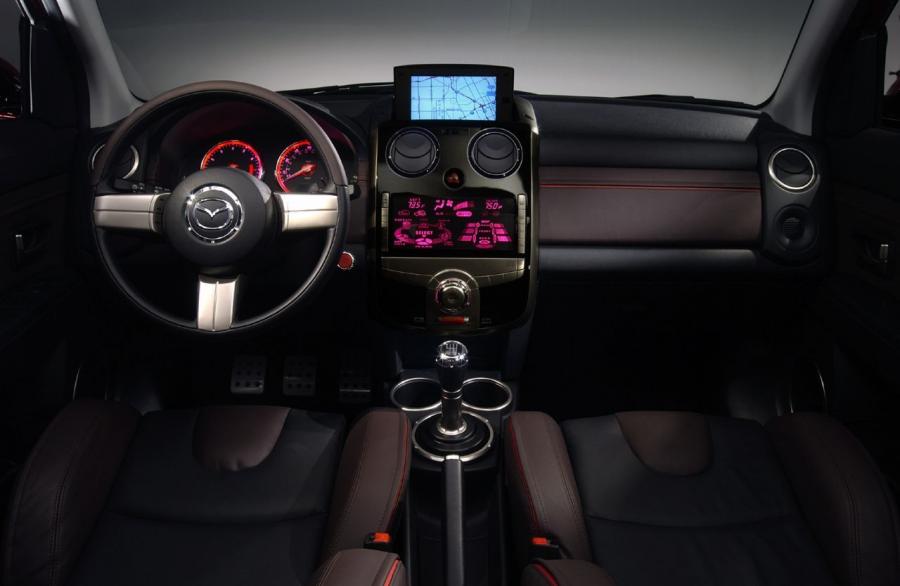 Mazda MX Micro Sport Concept 2004 года  (фото 17 из 20)